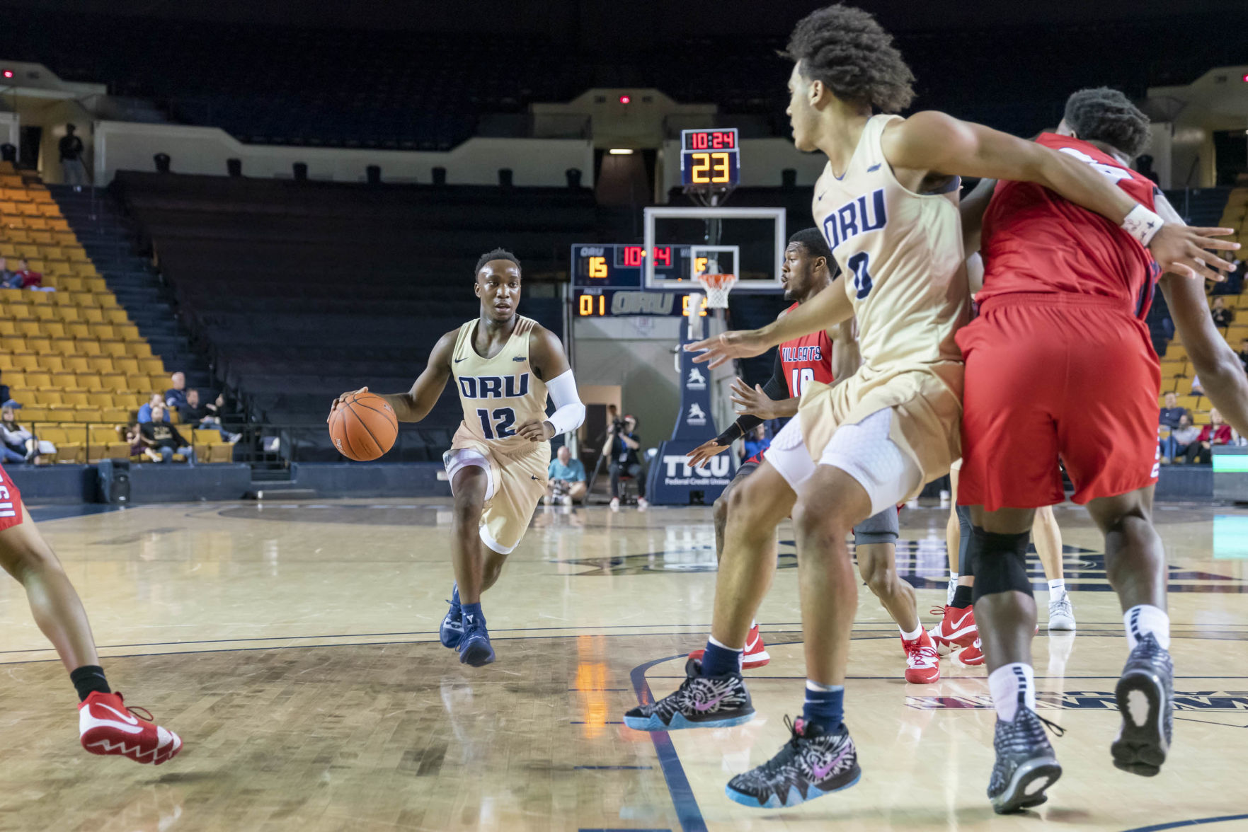 Roger State Univ @ Oral Roberts MBB